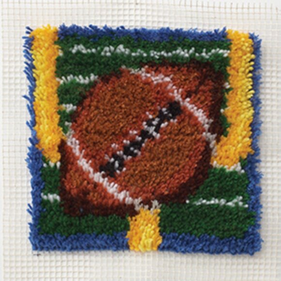 WonderArt American Football Touchdown Craft Kit Easy Fun Gifts - Picture 2 of 6